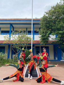 Ketukan Irama Kebanggaan: Perjalanan Syafira dan Pratama di Ajang IOSKI Jateng 2025